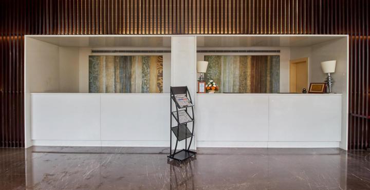 Paradigm Sarovar Portico Kākināda Eksteriør bilde